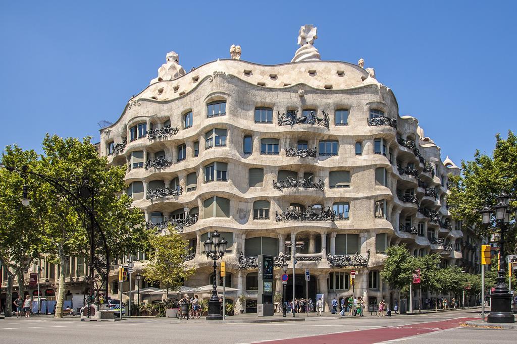 Habitat Apartments Rambla Deluxe Barcelona Exterior photo